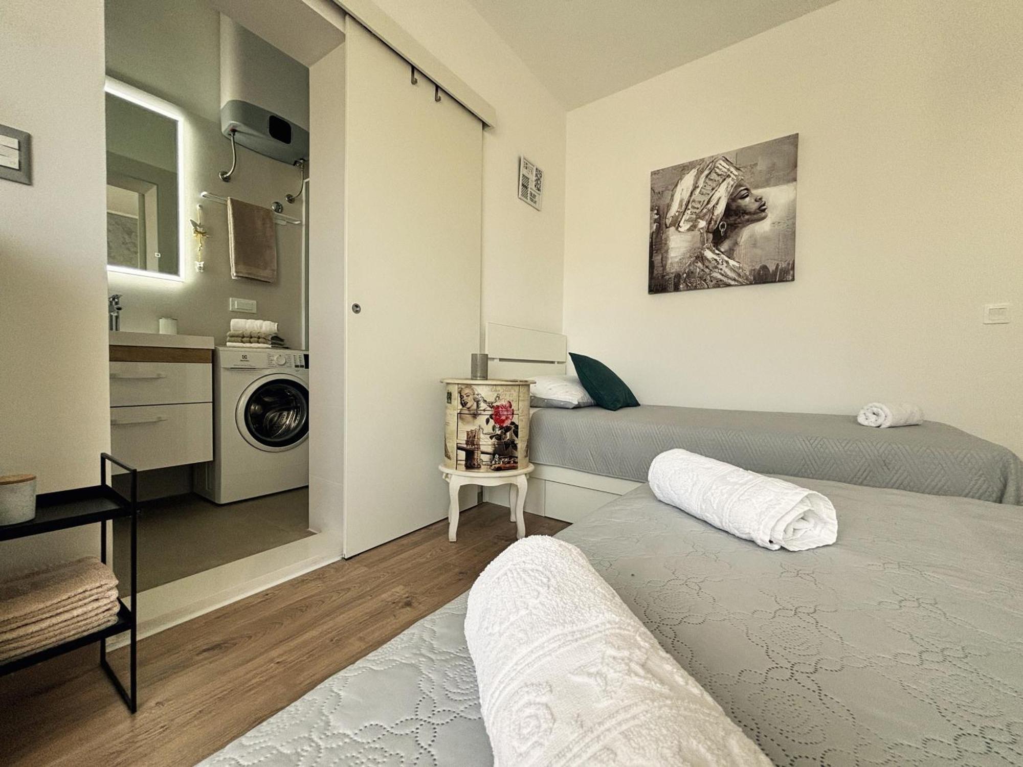 Sea & Sun Apartments Tucepi Phòng bức ảnh