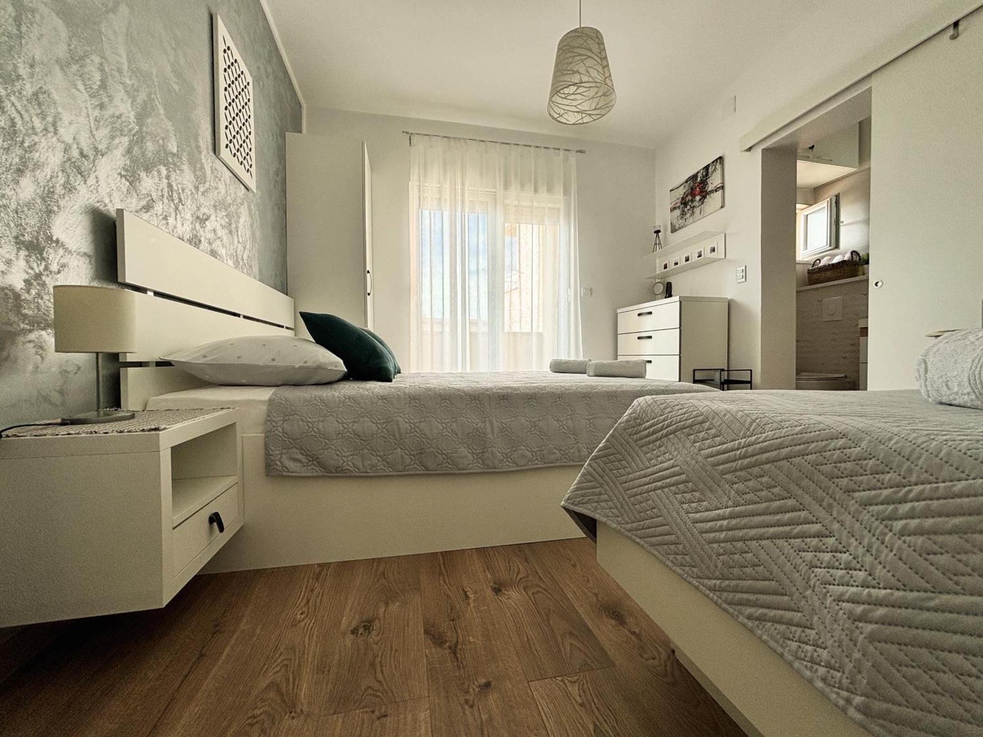 Sea & Sun Apartments Tucepi Phòng bức ảnh