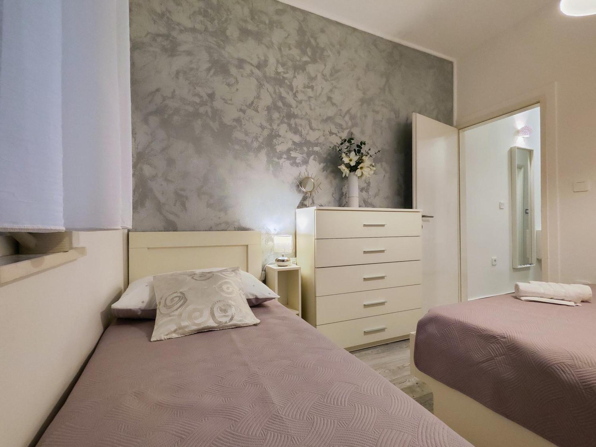 Sea & Sun Apartments Tucepi Phòng bức ảnh