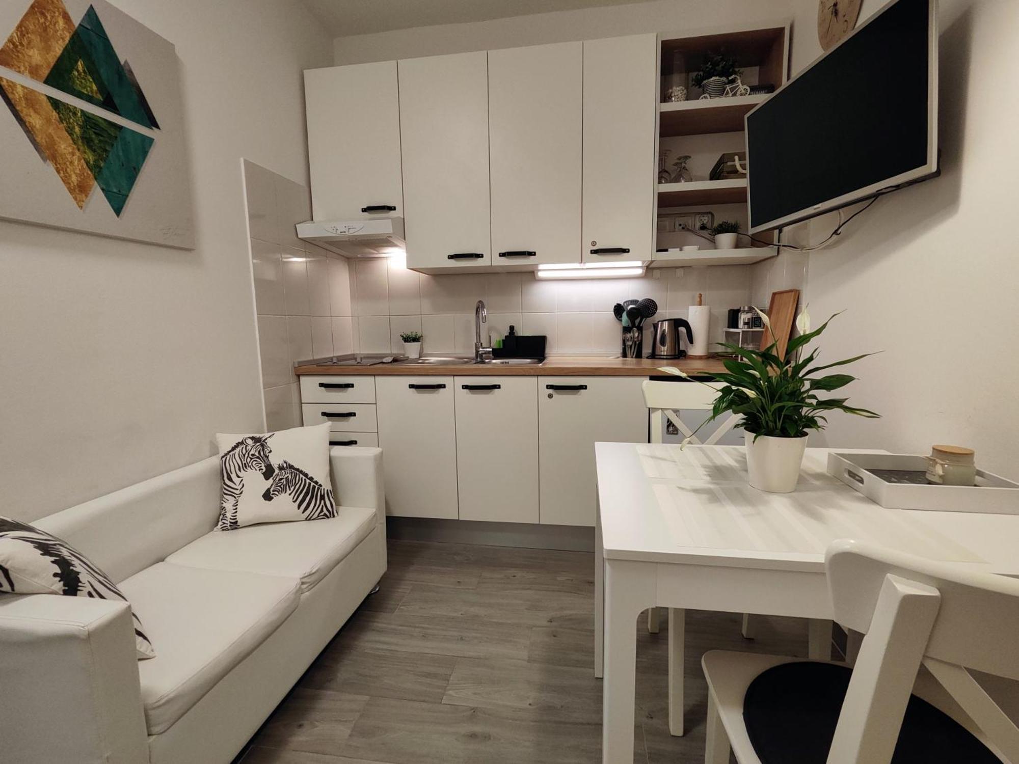 Sea & Sun Apartments Tucepi Phòng bức ảnh