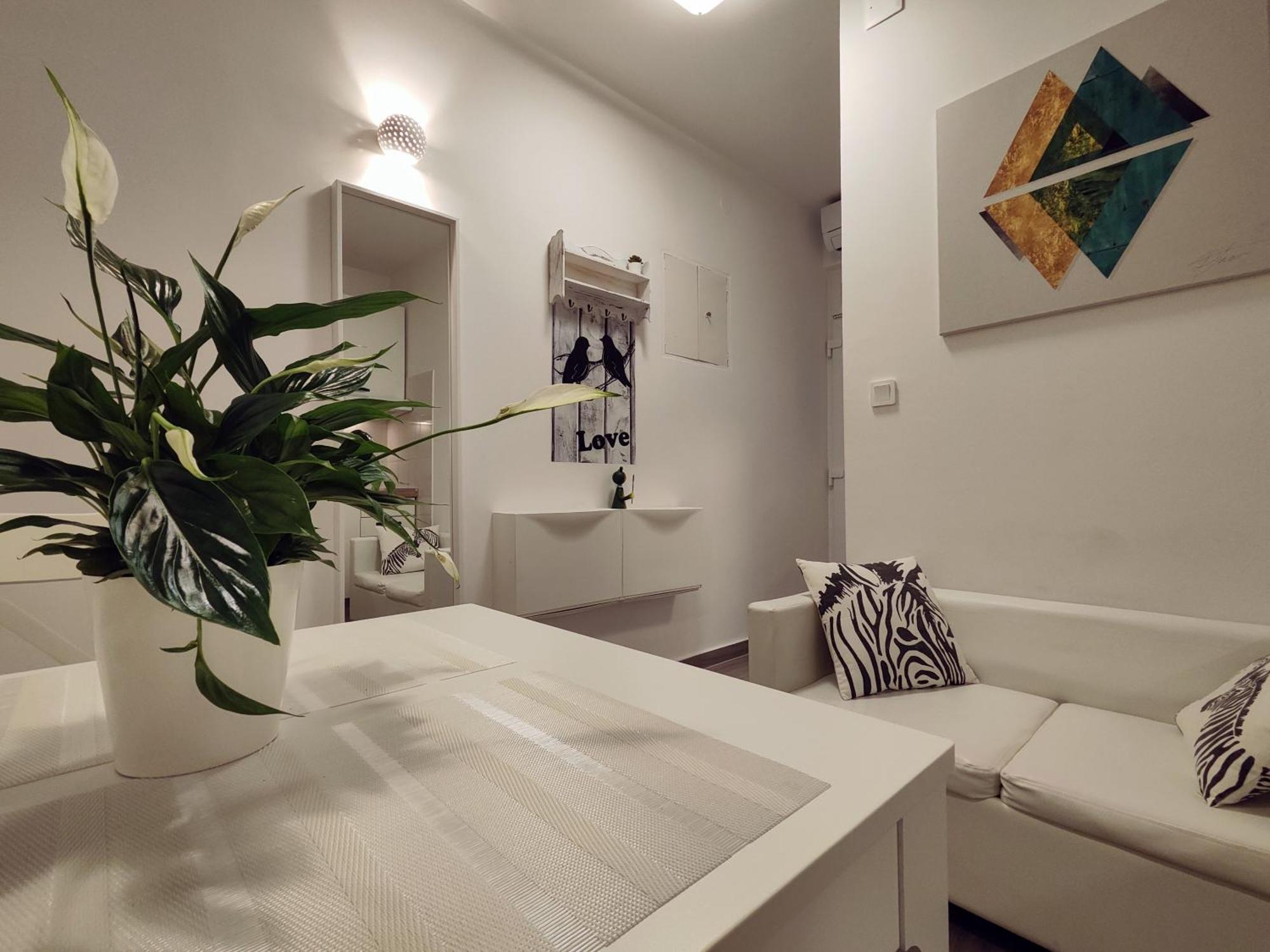 Sea & Sun Apartments Tucepi Phòng bức ảnh