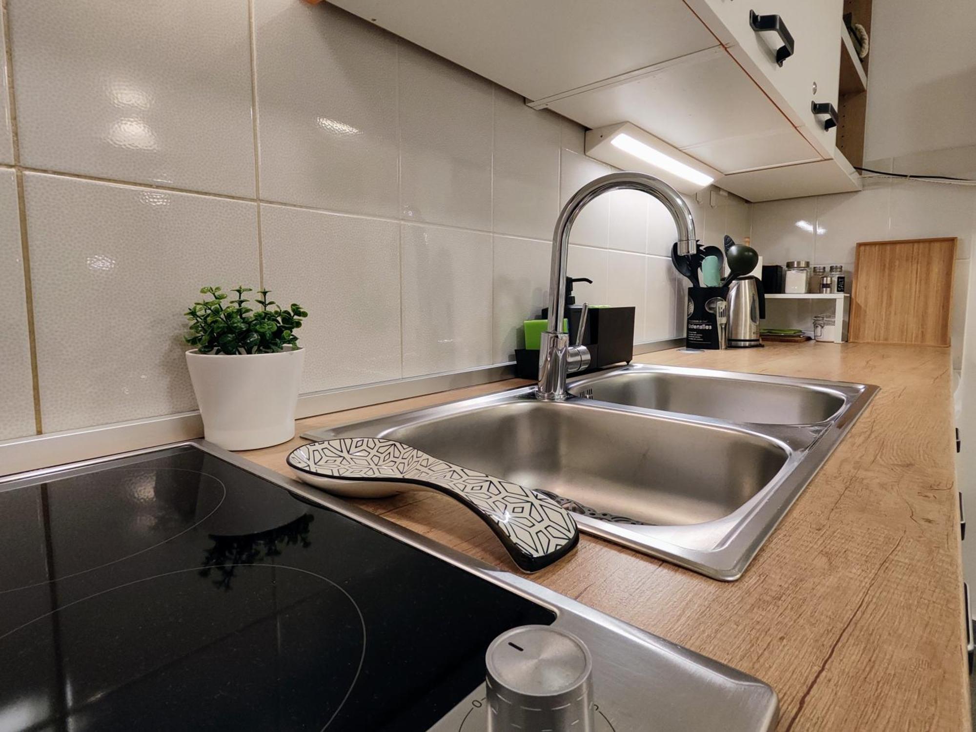 Sea & Sun Apartments Tucepi Phòng bức ảnh